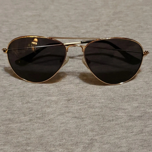 Diff Unisex Gold Aviator Sunglasses - Picture 1 of 5
